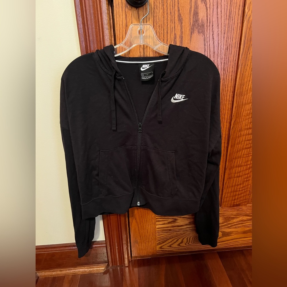 Nike Cropped Zip Up Jacket